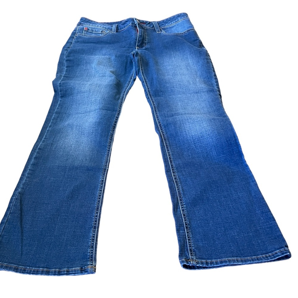 Wranglers Mid Rise Jeans - Picture 2 of 9